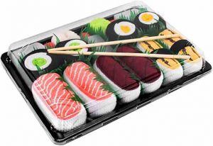 idee-regalo-natale-economiche-set-regalo-calzini-divertenti-sushi